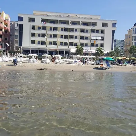 Joel Hotel 3*